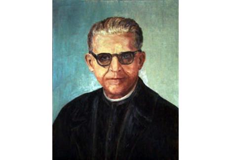 EPISCOP ÎN CATACOMBE. Iuliu Hirţea (foto) a condus Eparhia Greco-Catolică în cea mai îndoliată perioadă, din 1949 până la moarte, în 1978, cu o pauză forţată de 13 ani, în care a făcut închisoare. Eliberat în 1964, episcopul clandestin a îndrăznit să ceară relegalizarea Bisericii Unite prin memorii trimise chiar şi lui Nicolae Ceauşescu însuşi